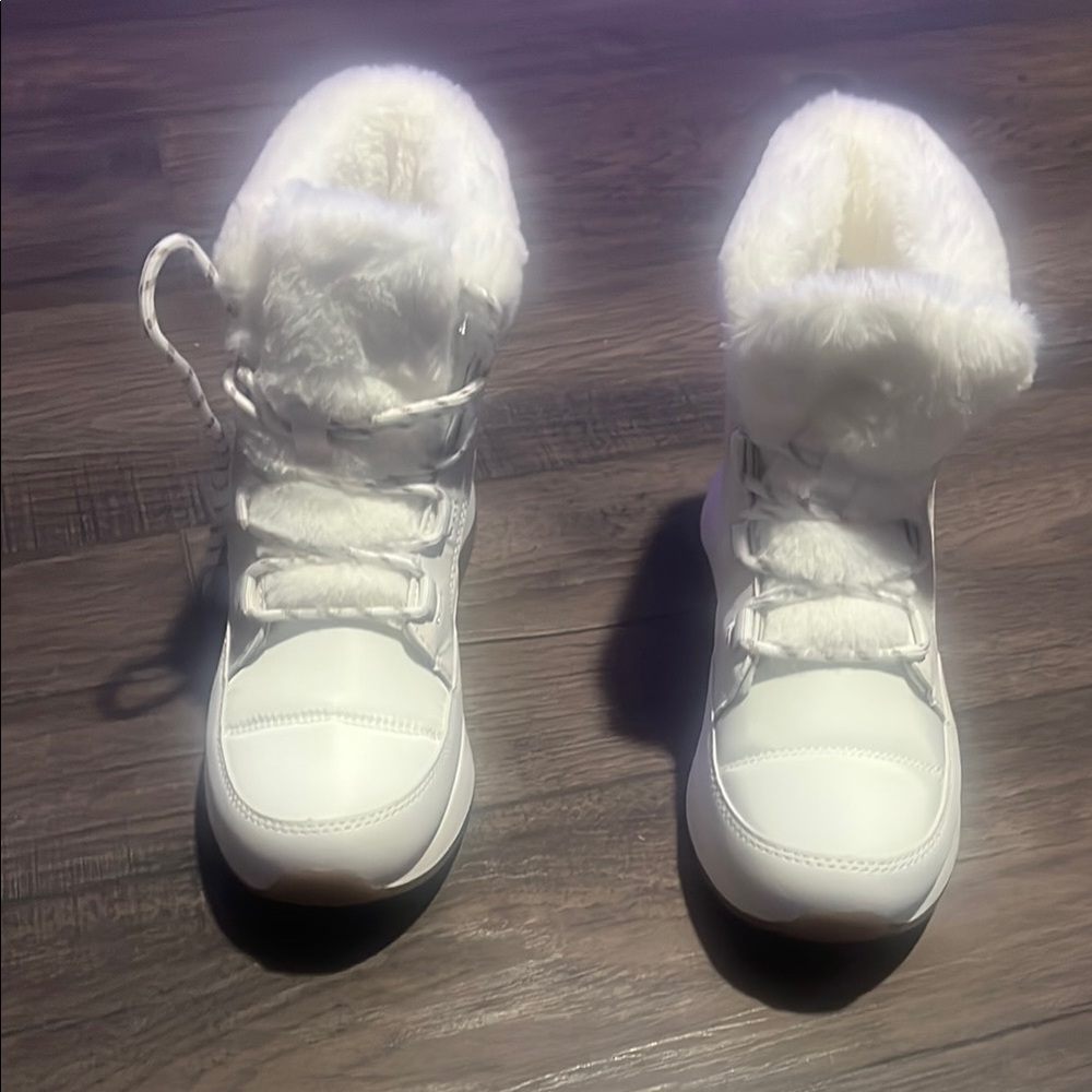 White Fur-Lined Winter Boots
